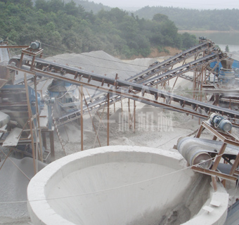 皮帶輸送機工作現(xiàn)場